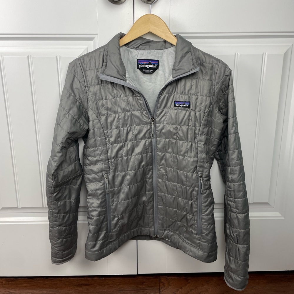 Gray Patagonia Lightweight Nano Puff Quilted Jacket, size small